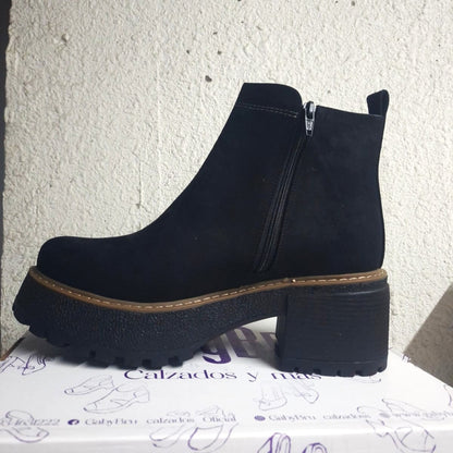 Botin Mujer Negro Gamuza Plataforma (BA131.N) - Gabybru Calzados