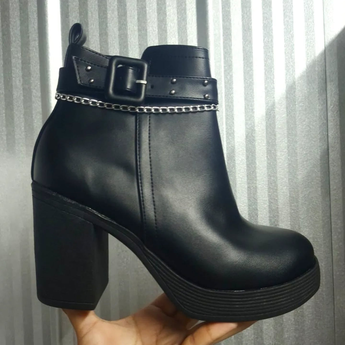 Botin Negro Mujer Taco Cuadrado Plataforma (BA142.E) - Gabybru Calzados