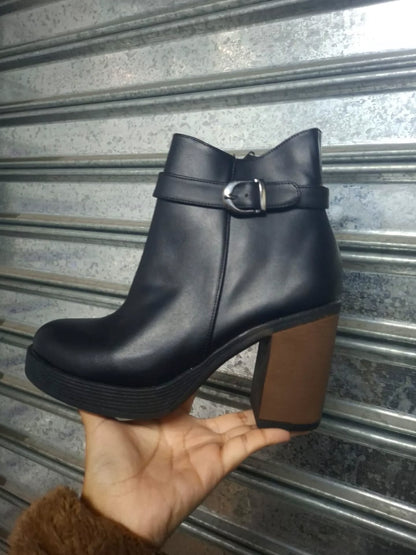 Botin Negro Tacon Grueso Mujer Plataforma con Hebilla(BA144.E) - Gabybru Calzados