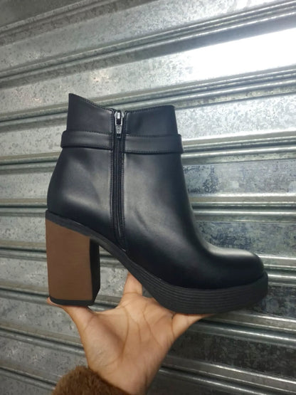 Botin Negro Tacon Grueso Mujer Plataforma con Hebilla(BA144.E) - Gabybru Calzados