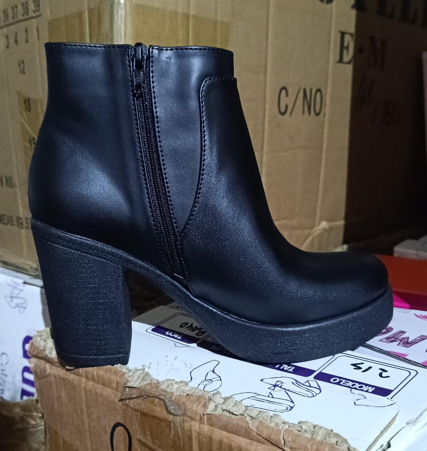 Botin de Mujer Negro taco cuadrado Plataforma (BA55.N)