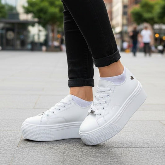 Zapatilla Mujer Blanca (ZT26.BL) - Gabybru Calzados