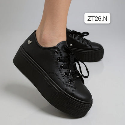 Zapatilla Mujer Negra (ZT26.N) - Gabybru Calzados