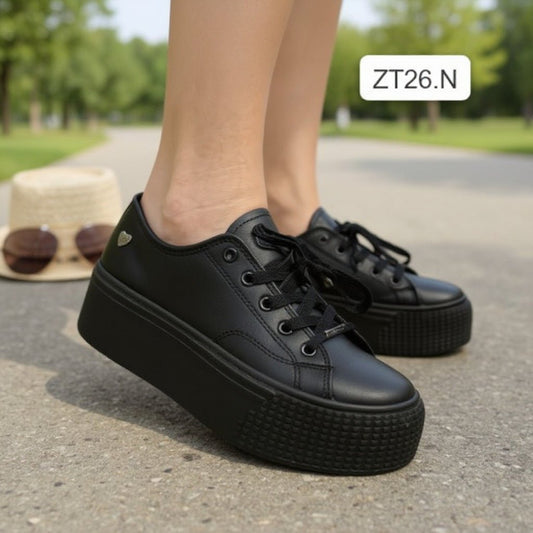 Zapatilla Mujer Negra (ZT26.N) - Gabybru Calzados