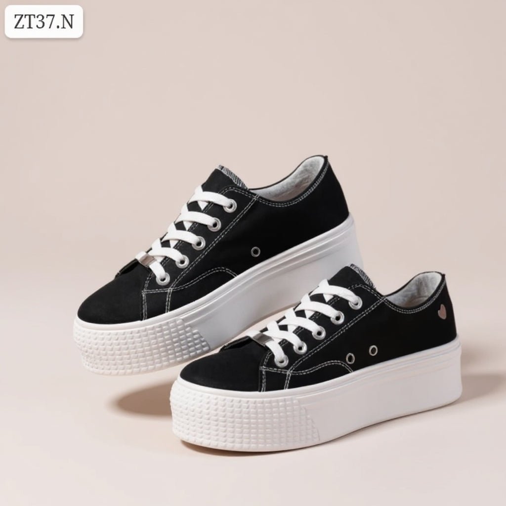 Zapatilla Mujer Negra (ZT37.N) - Gabybru Calzados
