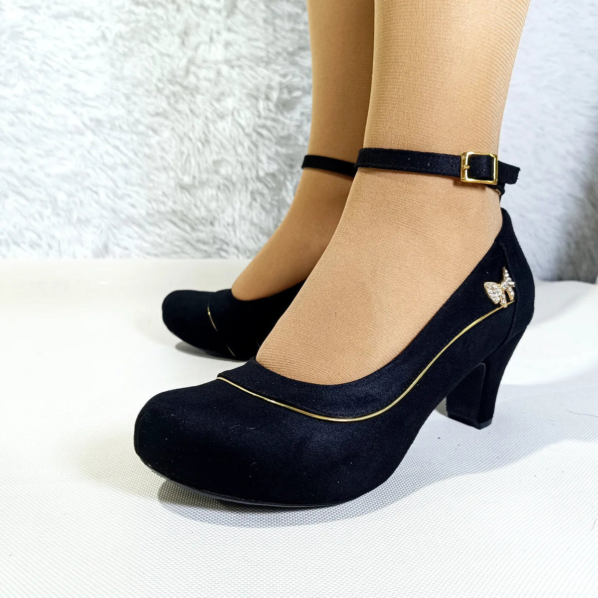 Zapatos de mujer bajitos negros (G5.N) - Gabybru Calzados