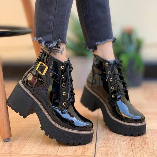 Botines Negros Mujer Charol Plataforma Track (BA8.H) - Gabybru Calzados
